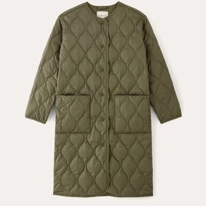 NWT Everlane Long Quilted Liner
